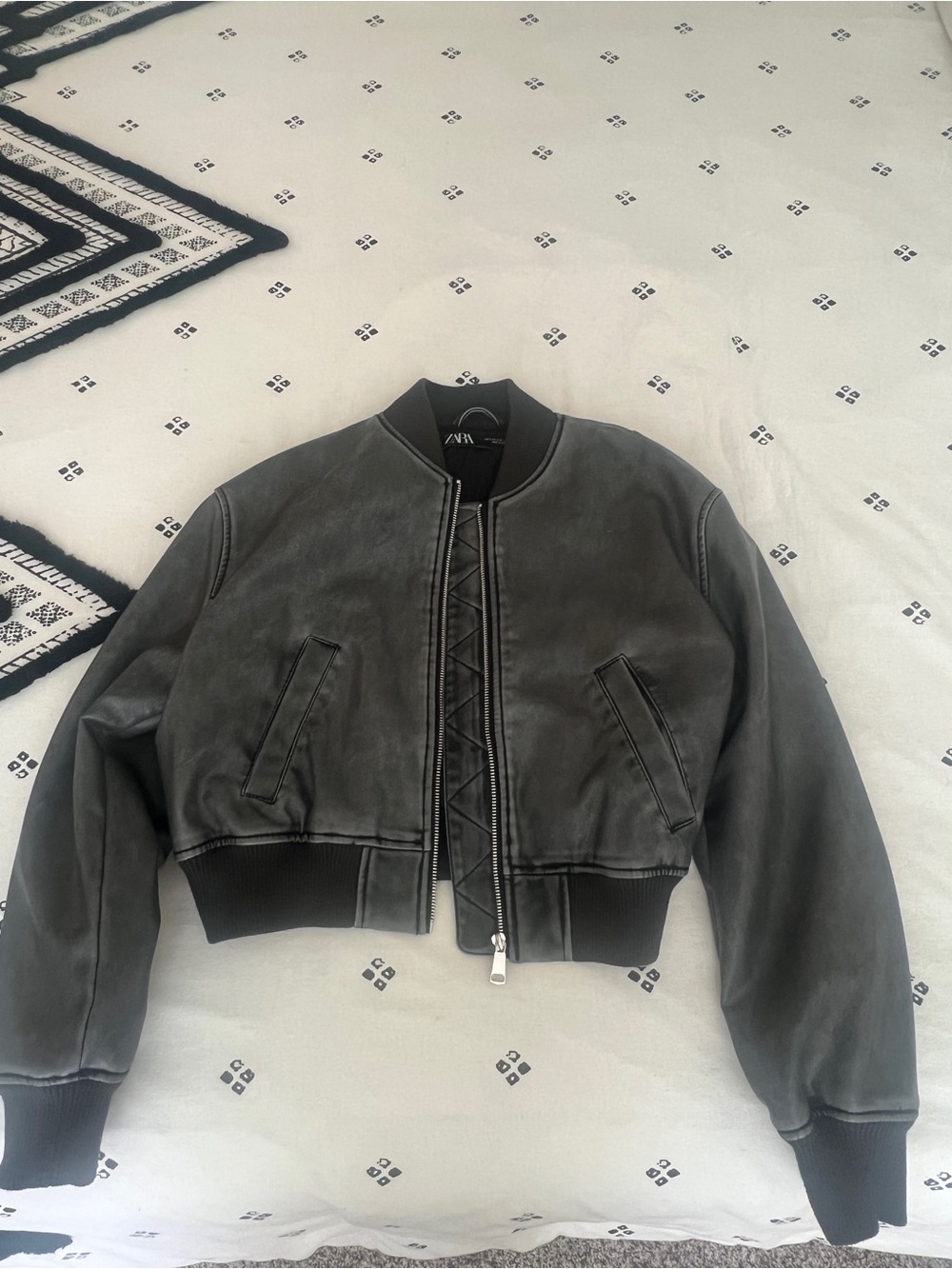 Zara VINTAGE EFFECT LEATHER BOMBER JACKET